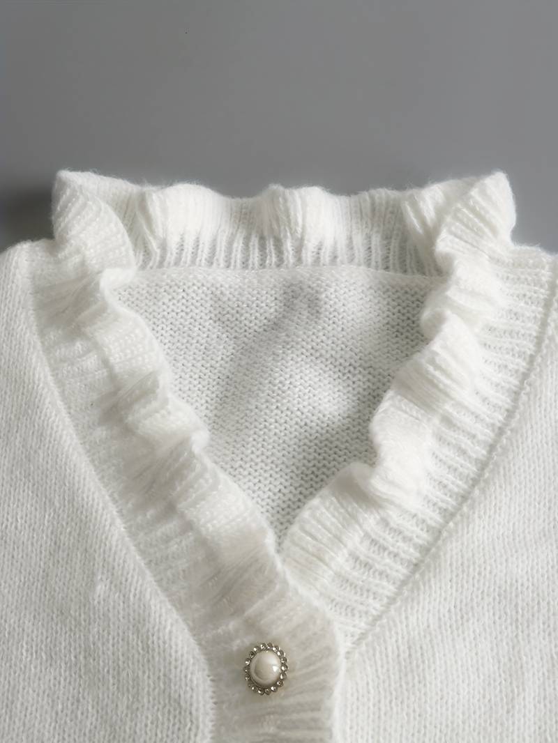 Vanessa | Sweater with V-neck and button